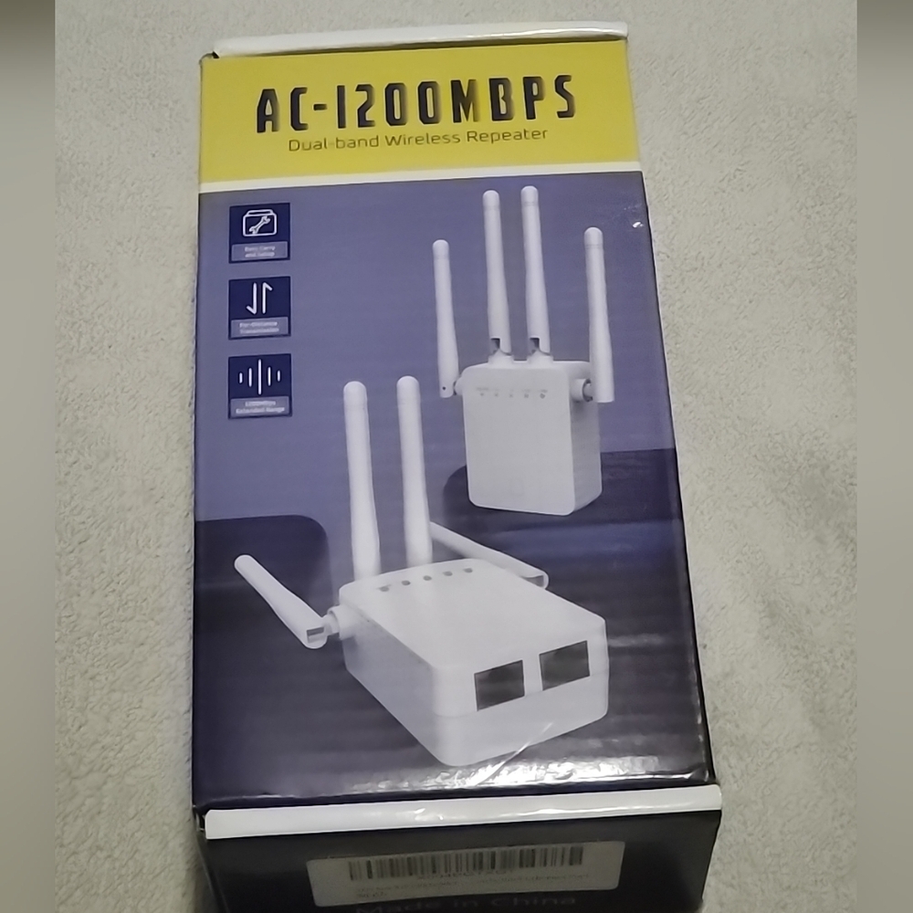 Source Unknown Dual-Band Wireless Repeater - White